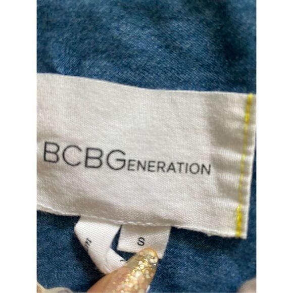 BCBGeneration S plaid checkered lightweight button down collared long sleeve shi - Picture 3 of 4